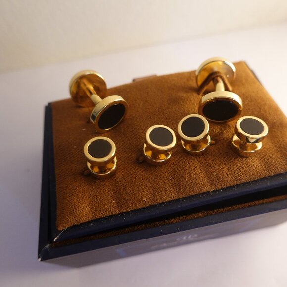 Cufflink & Stud Set, Gold Onyx/Pearl Reversible $450.00 David Donahue - Picture 1 of 3